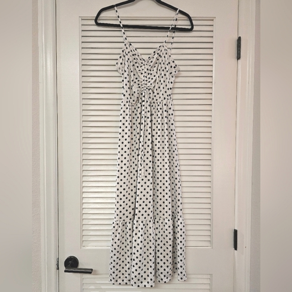 Caution To The Wind - Black & White Polka-Dot Retro Sleevelees Maxi Dress